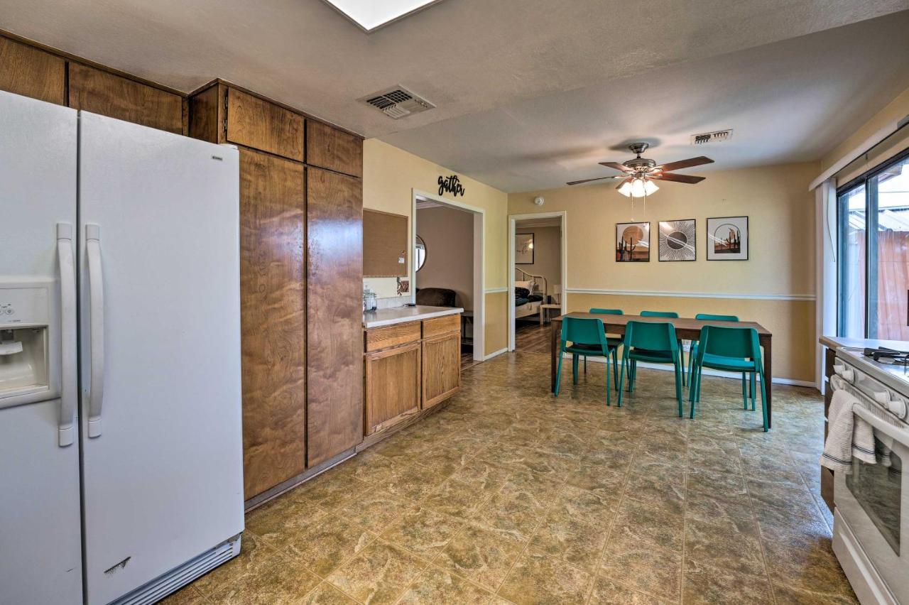 Updated Family Home - 2 Blocks To Colorado River! Bullhead City Eksteriør billede